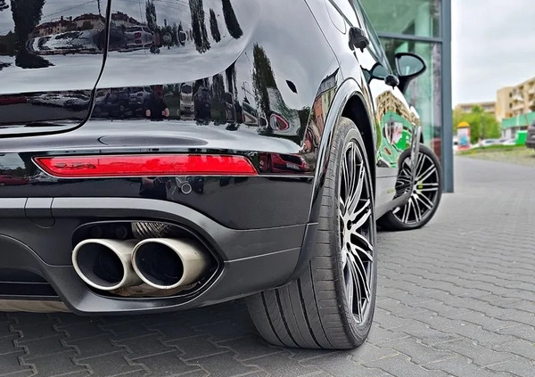 Porsche Cayenne cena 159900 przebieg: 130000, rok produkcji 2017 z Lubień Kujawski małe 781